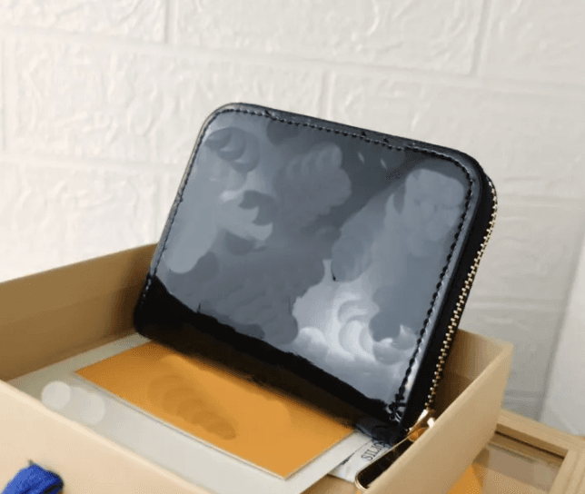 LV Wallet